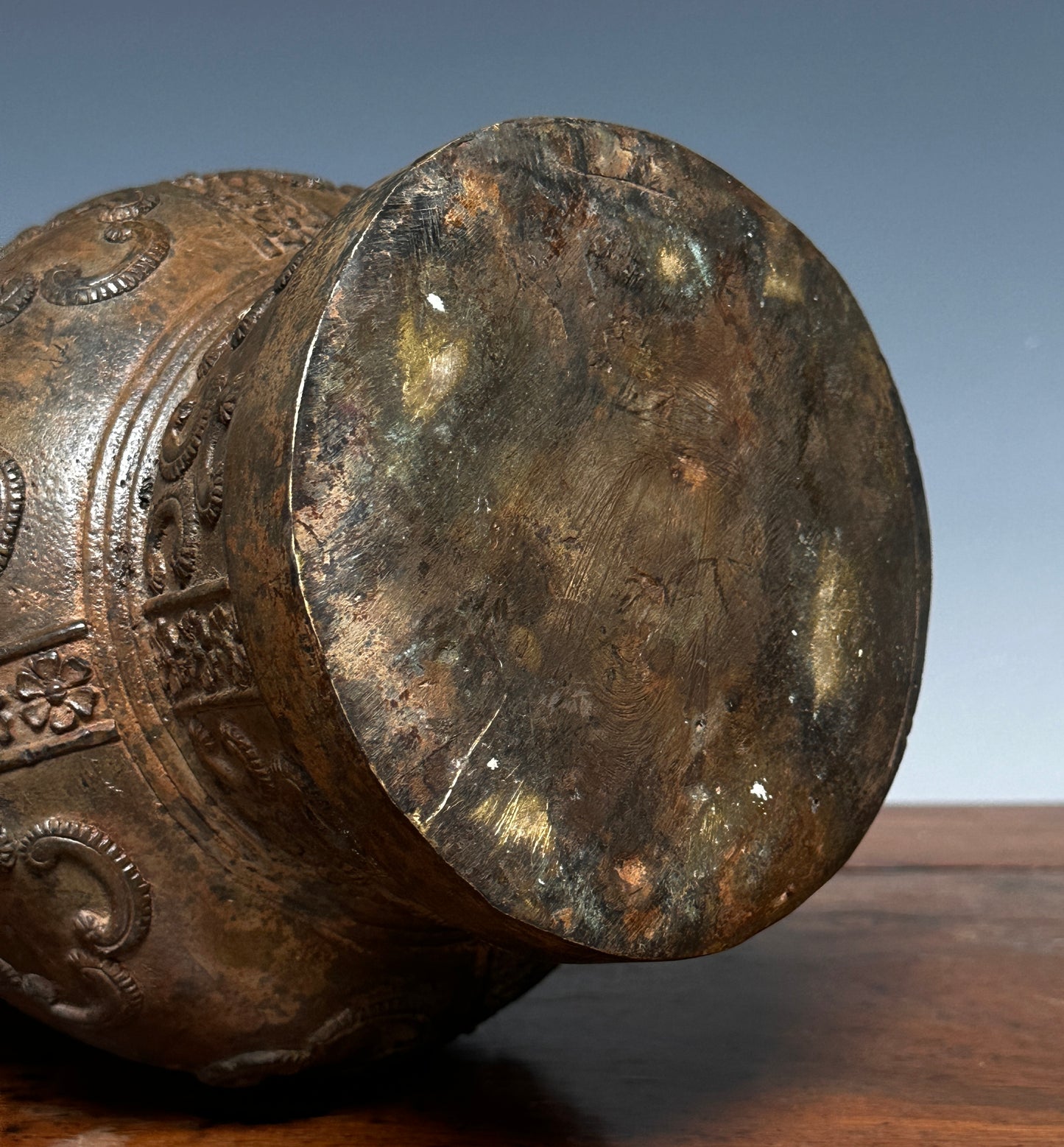 Antique Chinese Bronze Vase 中国古董青铜花瓶