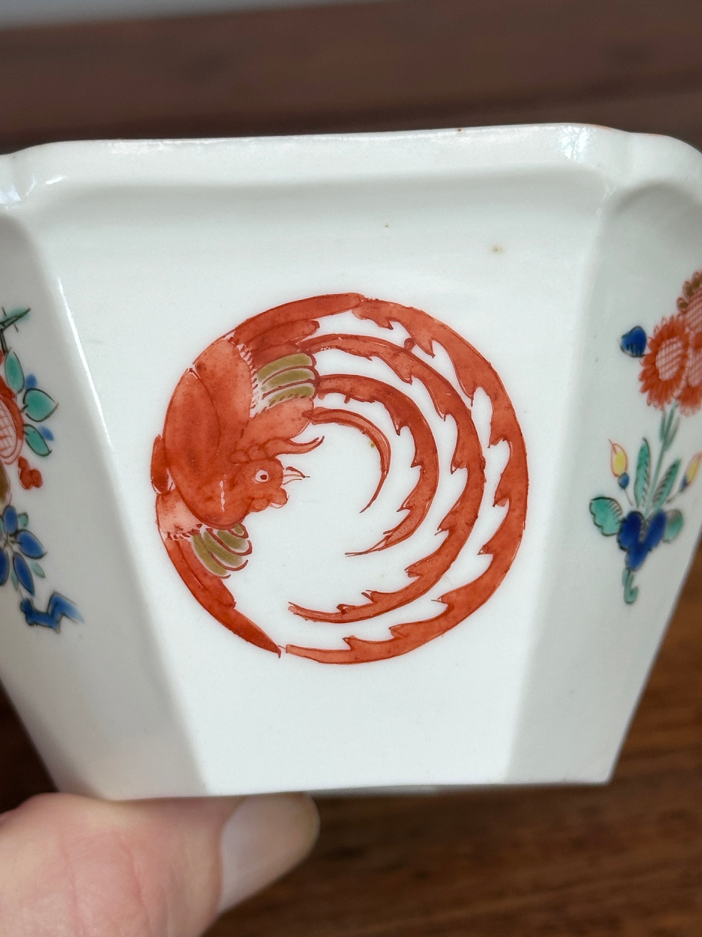 Antique Japanese Pair Kakiemon Porcelain Hexagonal Bowls Edo 17th c Imari Arita