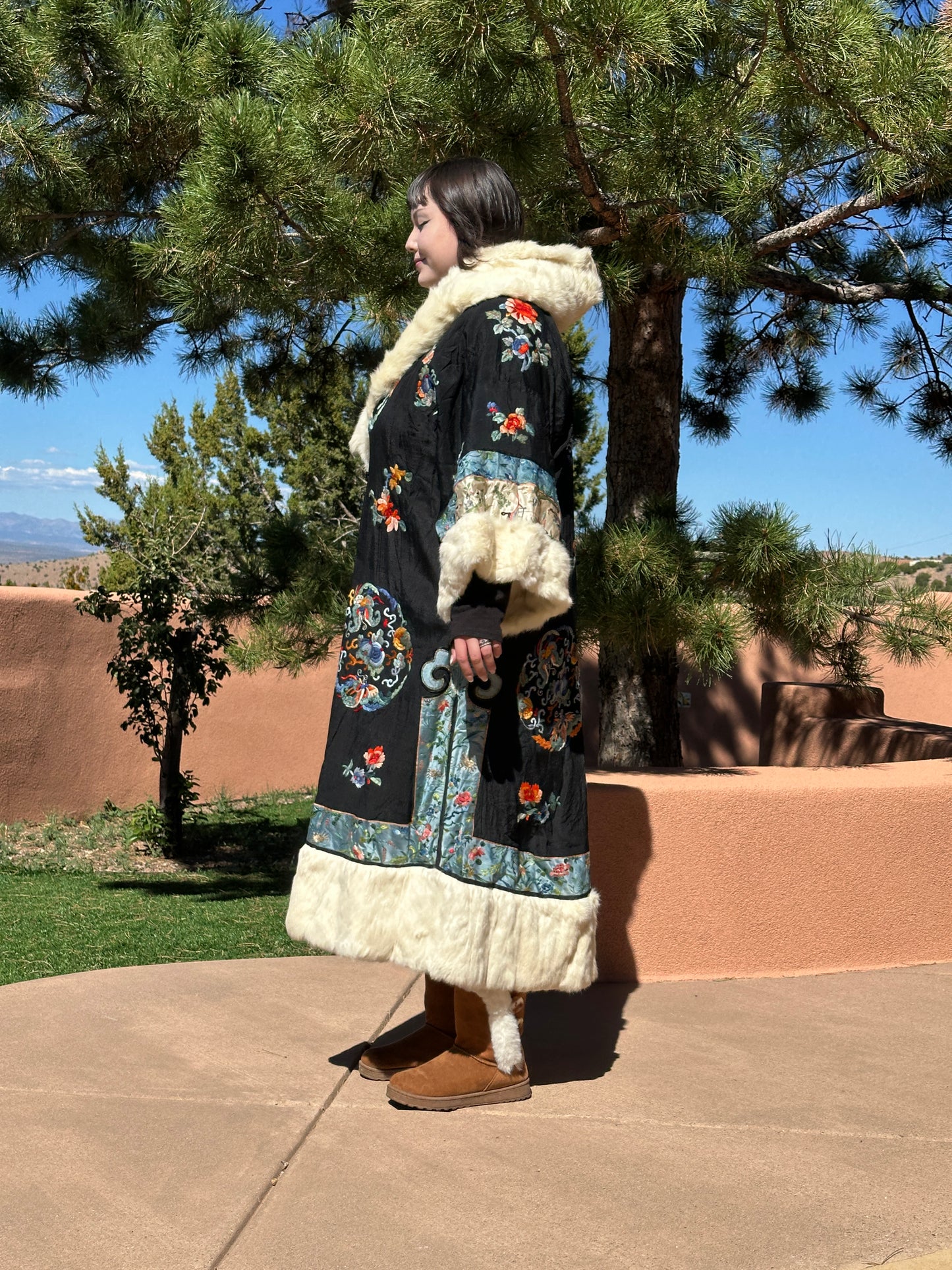Antique Chinese Embroidered Silk and Fur Opera Coat Robe Reversible Early 20th c