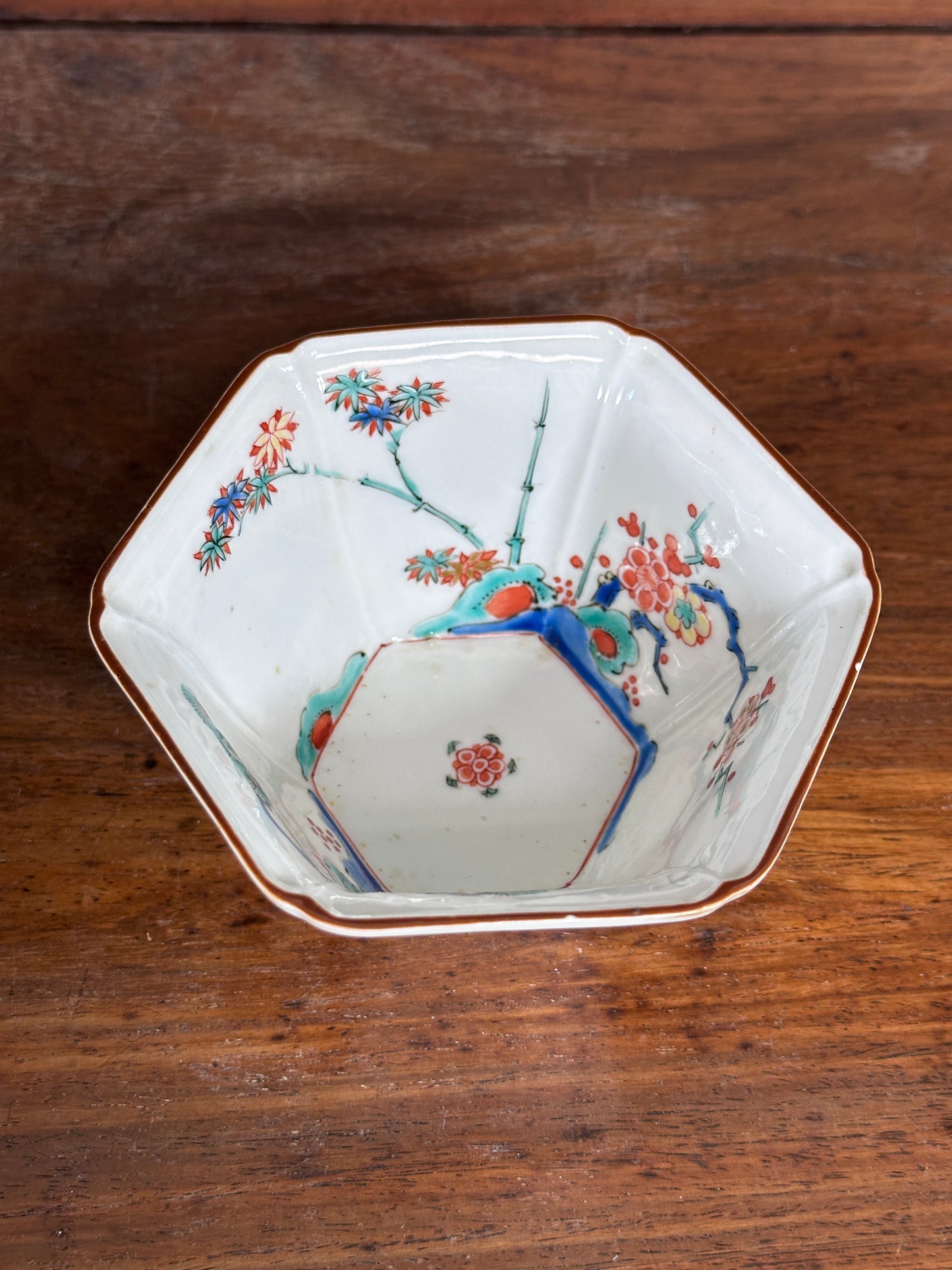 Antique Japanese Pair Kakiemon Porcelain Hexagonal Bowls Edo 17th c Imari Arita